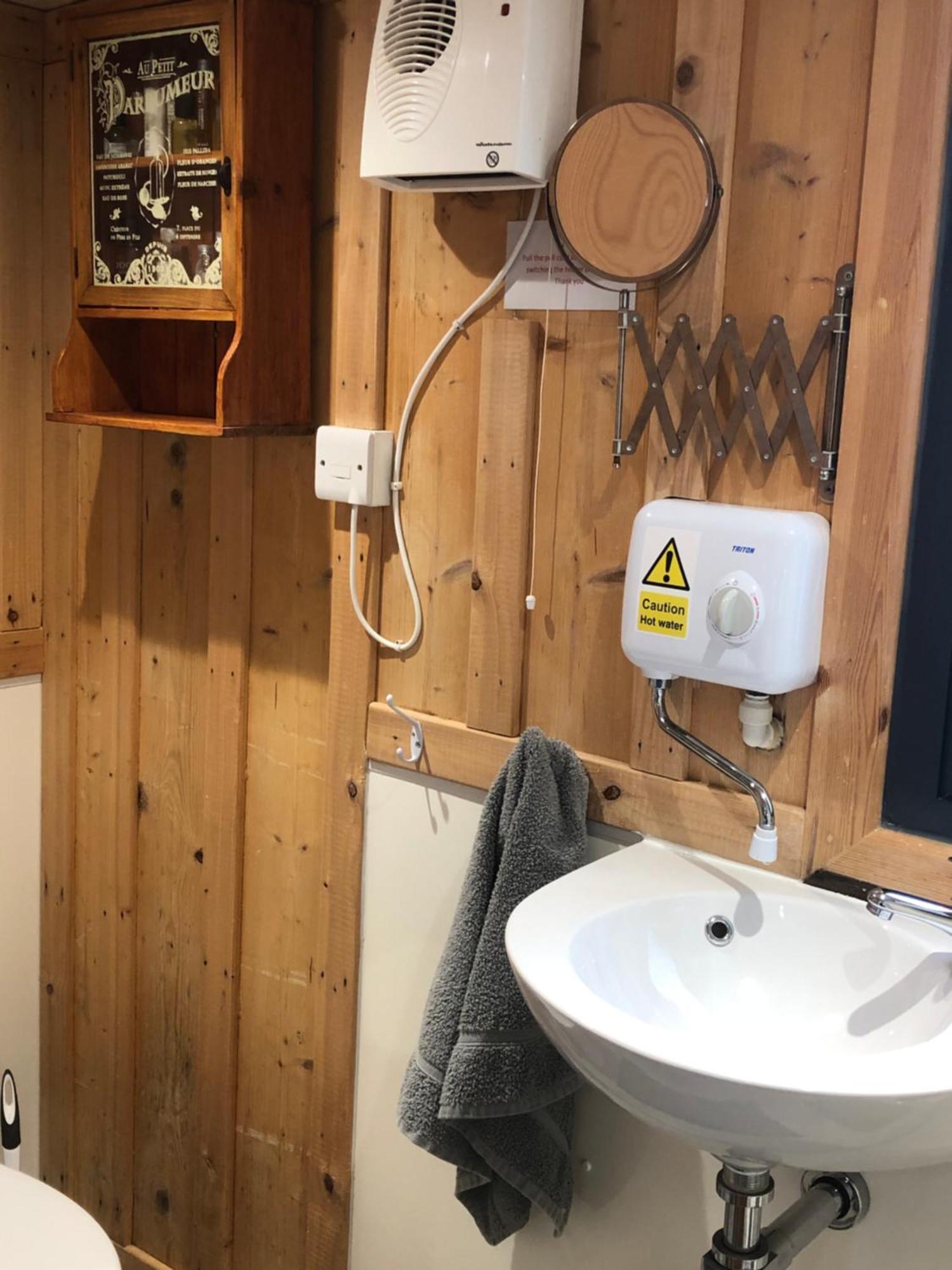 巴恩斯特珀尔Owly 'Ouse住宿加早餐旅馆 外观 照片